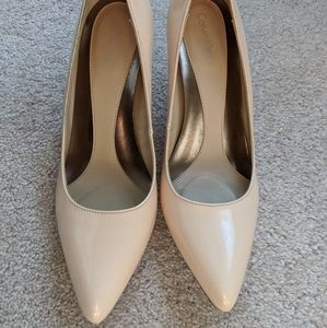 Never worn CK Ashley Pump